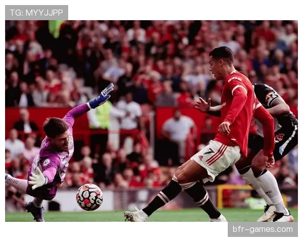 维罗纳进攻火力全开，状态持续回暖引关注