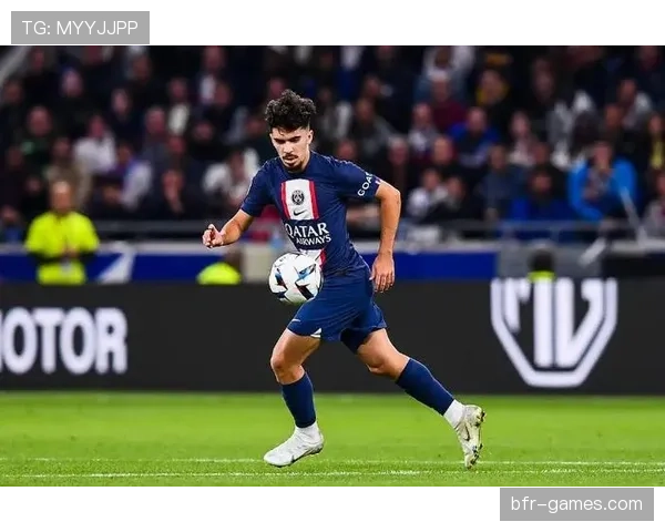 维蒂尼亚能否成为大师级中场?关键能力与差距解析 维蒂尼亚能否成为大师级中场?关键能力与差距解析